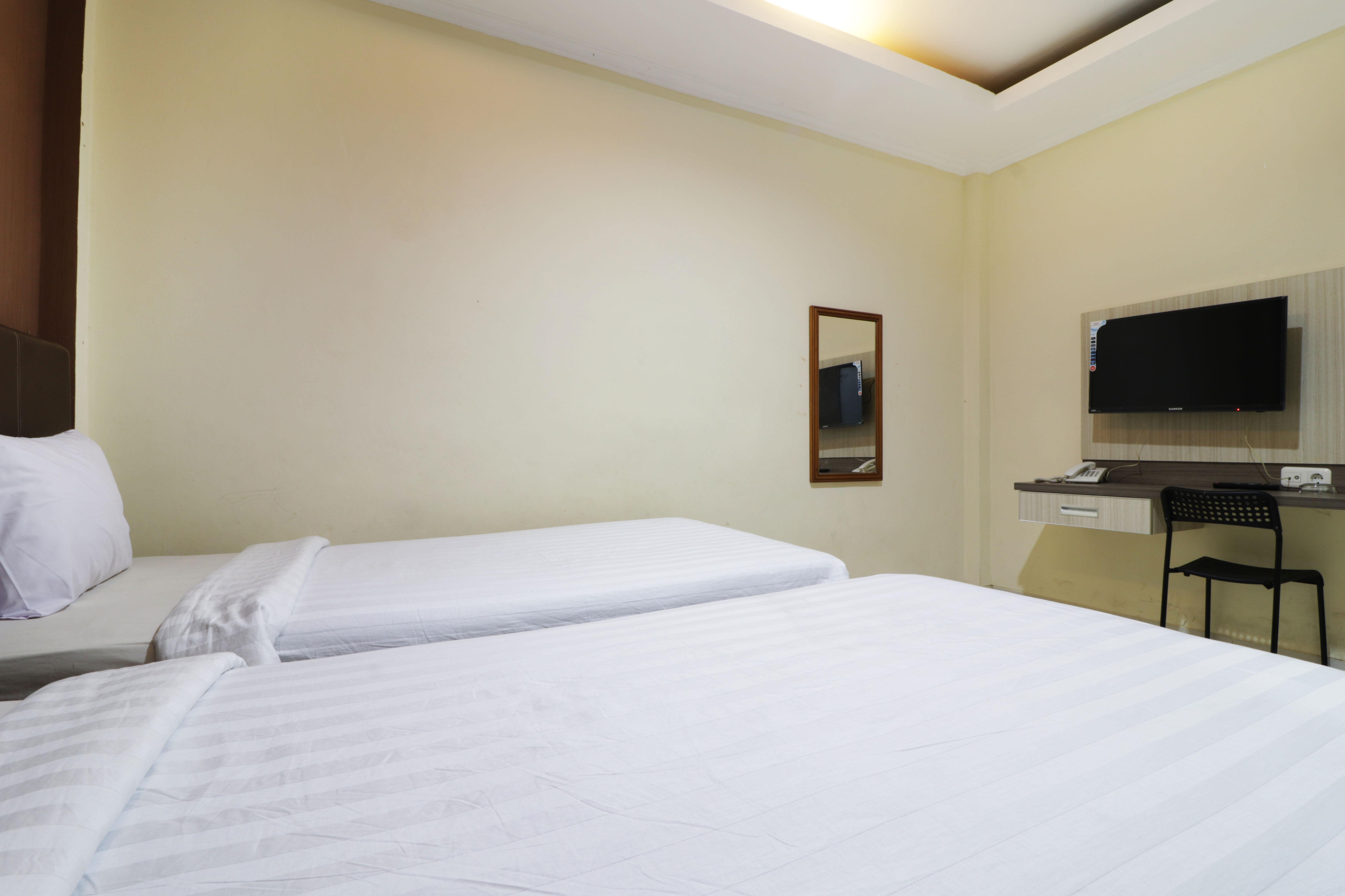 Hotel Istana Bungur Джакарта Екстериор снимка